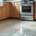 découvrez comment l'assurance habitation couvre les dégâts des eaux dans votre cuisine et protège votre logement contre les sinistres.